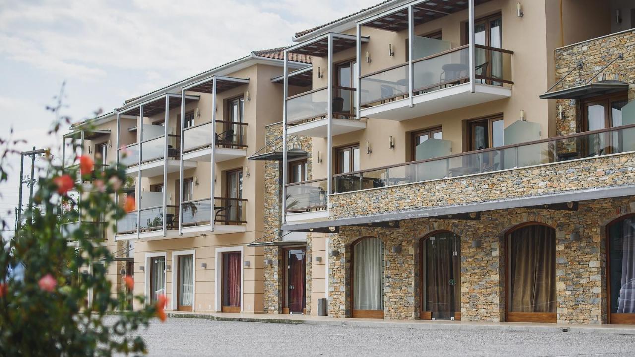 Valis Resort Hotel Volos Ngoại thất bức ảnh Residential complex in the village