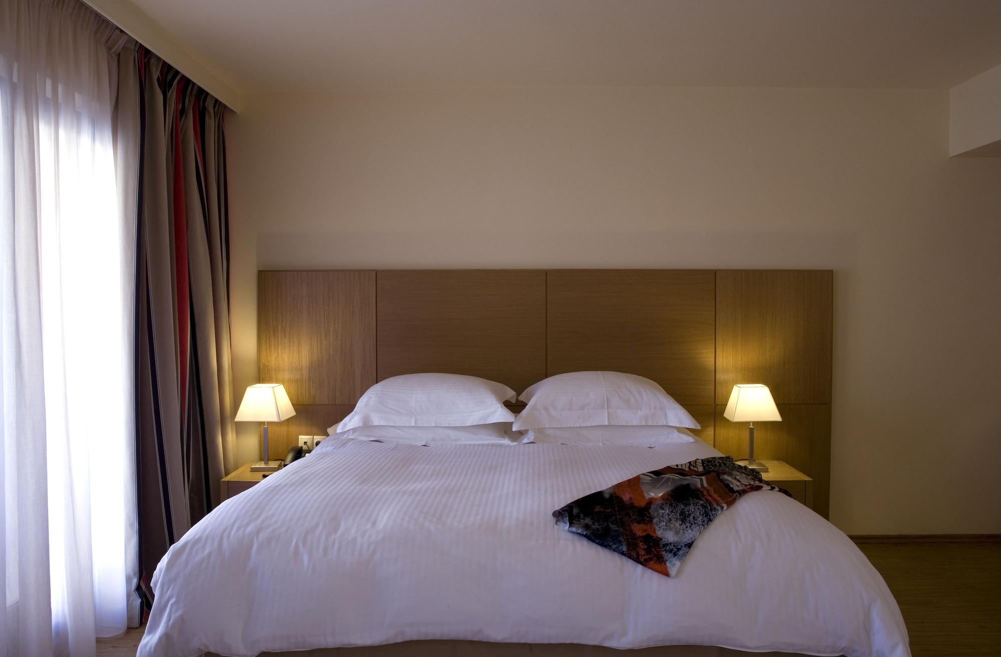 Valis Resort Hotel Volos Ngoại thất bức ảnh A bedroom