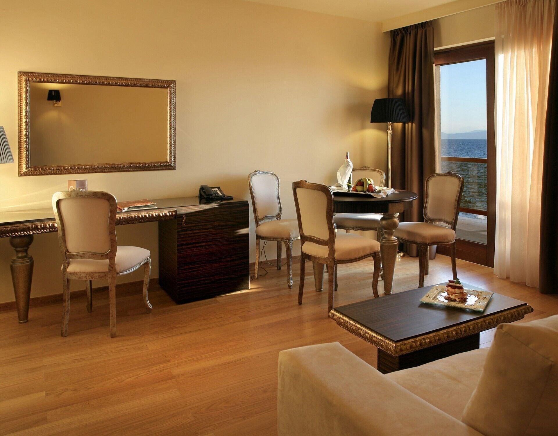 Valis Resort Hotel Volos Ngoại thất bức ảnh Suite