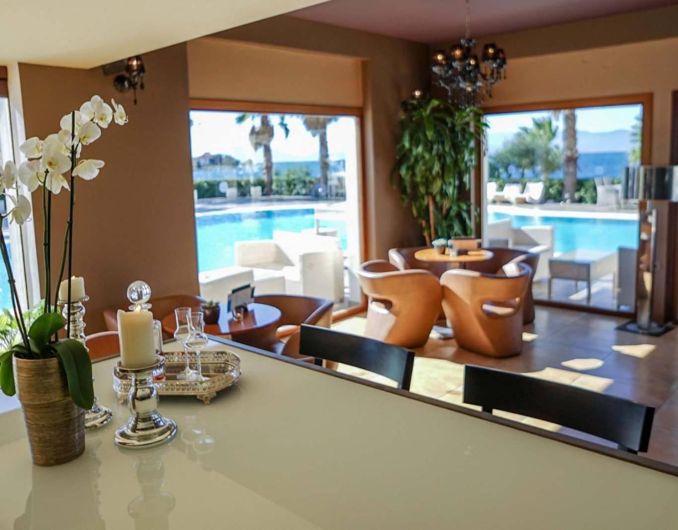 Valis Resort Hotel Volos Ngoại thất bức ảnh Interior of a luxury hotel