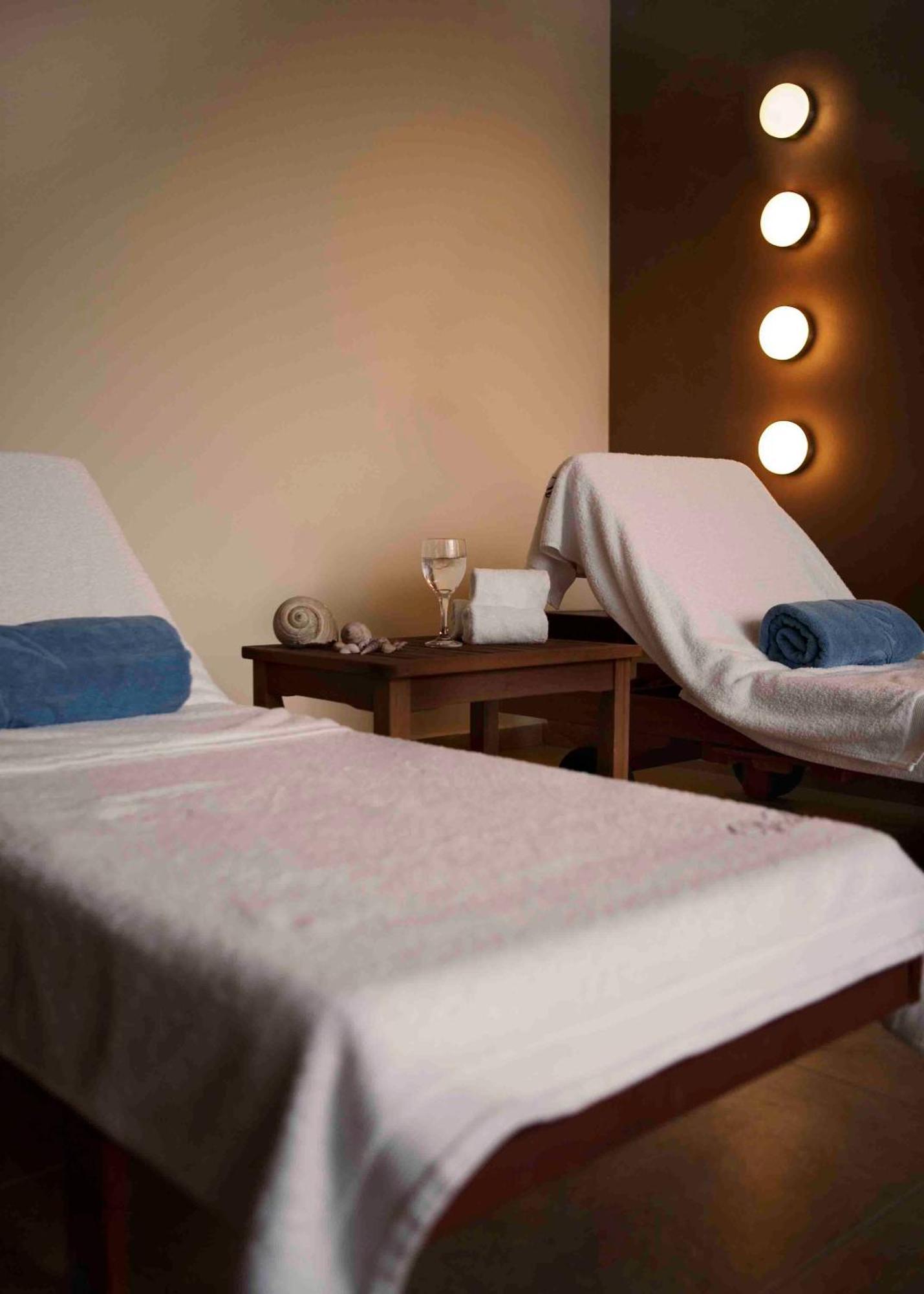 Valis Resort Hotel Volos Ngoại thất bức ảnh Massage beds