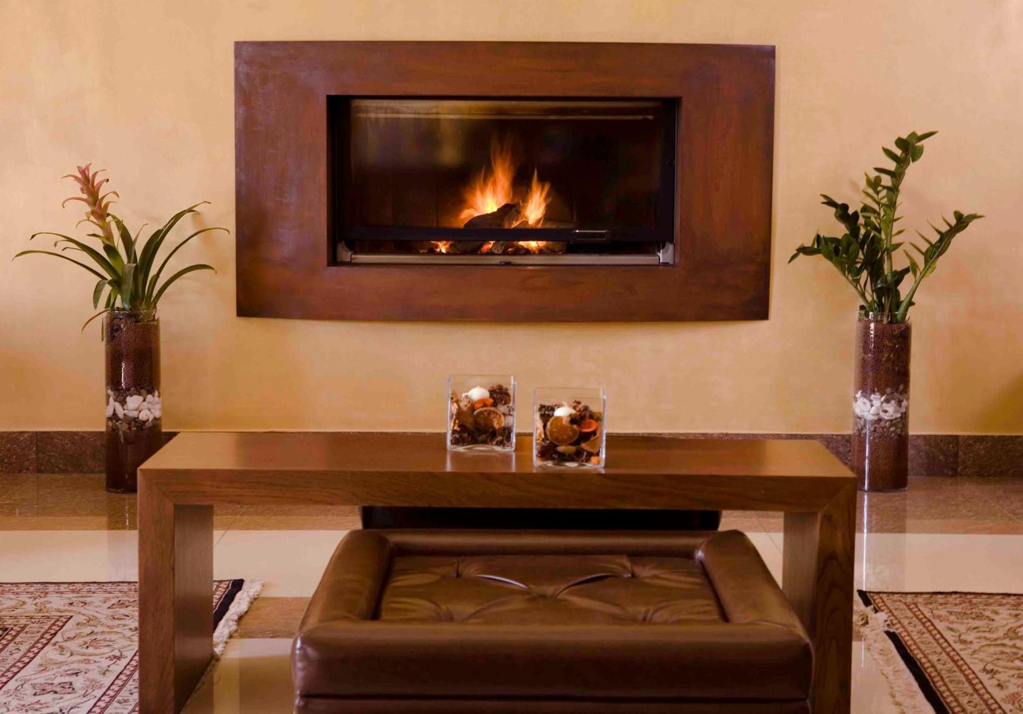 Valis Resort Hotel Volos Ngoại thất bức ảnh A fireplace